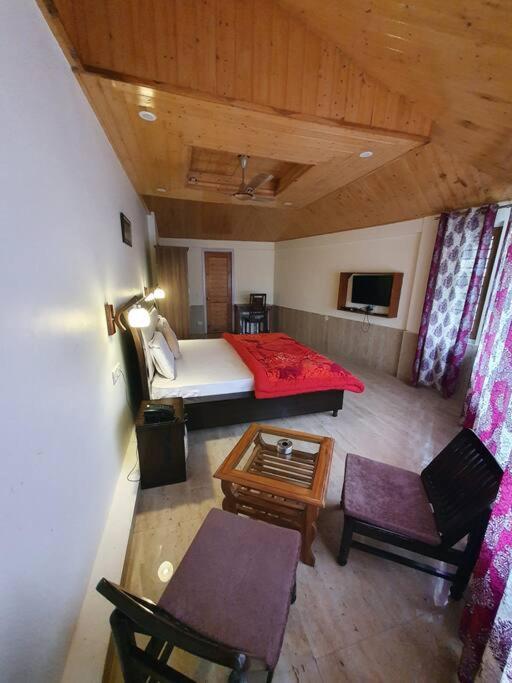 Kasauli Cascade A Cheerfull 4 Bedroom Challet المظهر الخارجي الصورة
