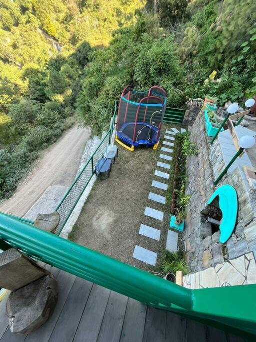 Kasauli Cascade A Cheerfull 4 Bedroom Challet المظهر الخارجي الصورة