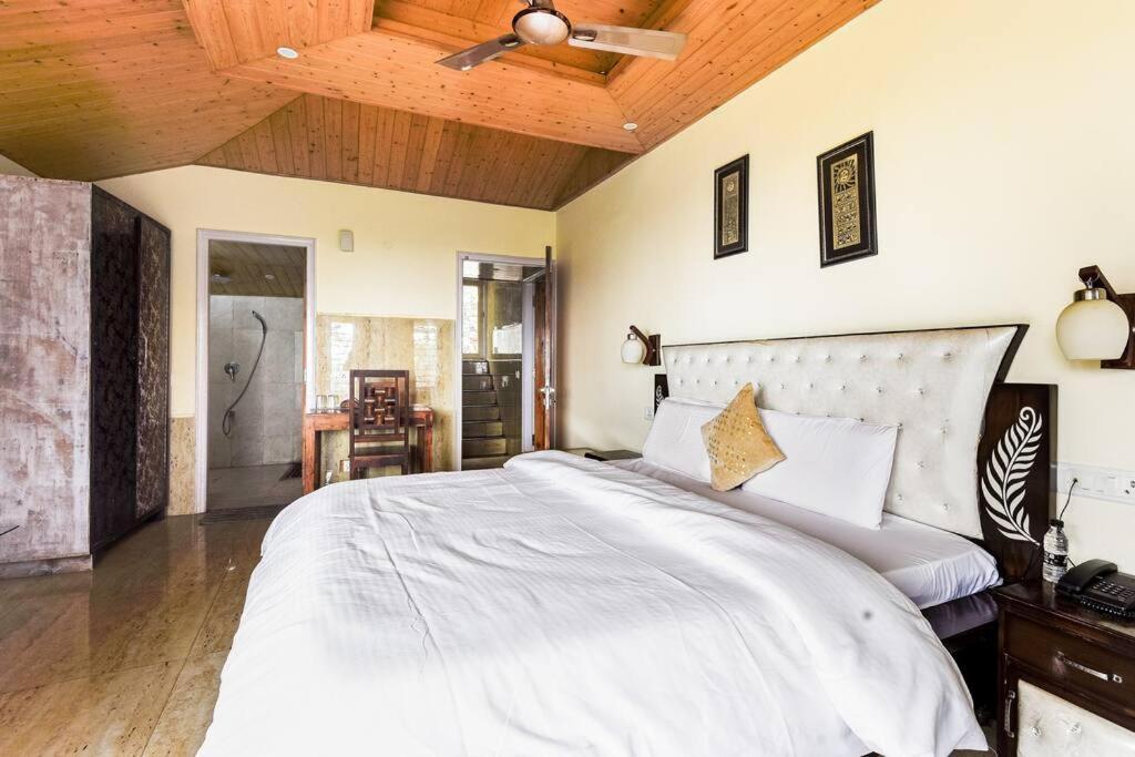 Kasauli Cascade A Cheerfull 4 Bedroom Challet المظهر الخارجي الصورة