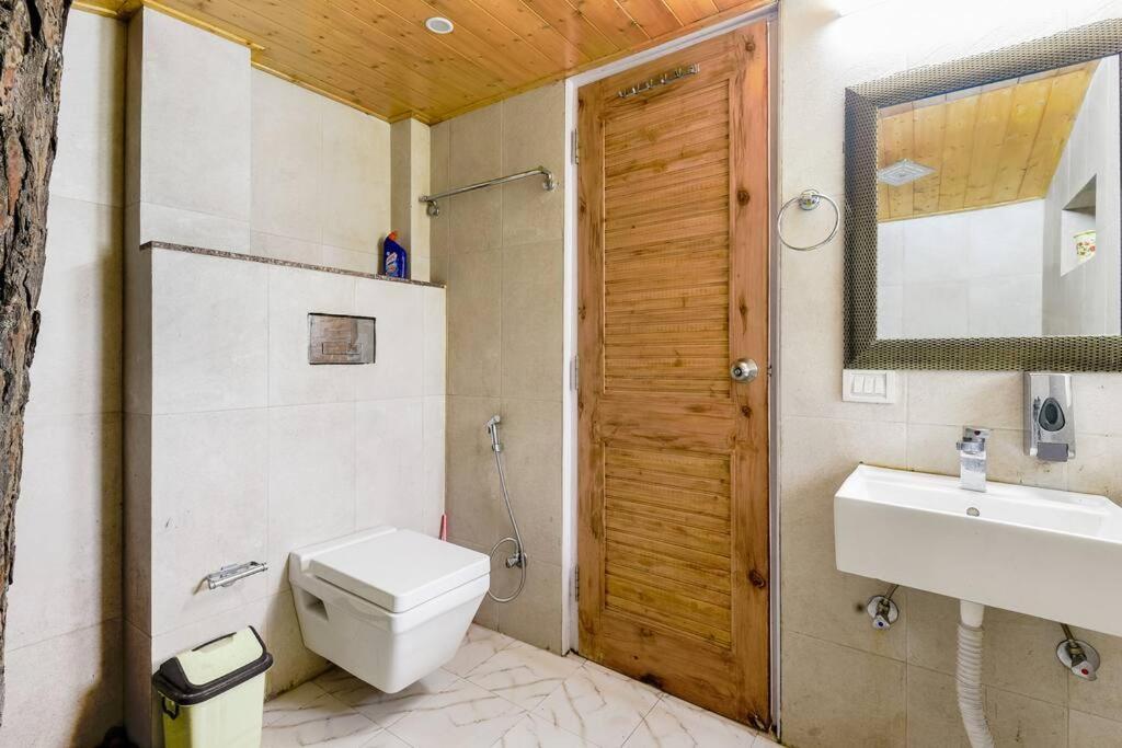 Kasauli Cascade A Cheerfull 4 Bedroom Challet المظهر الخارجي الصورة