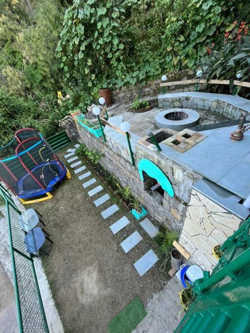 Kasauli Cascade A Cheerfull 4 Bedroom Challet المظهر الخارجي الصورة