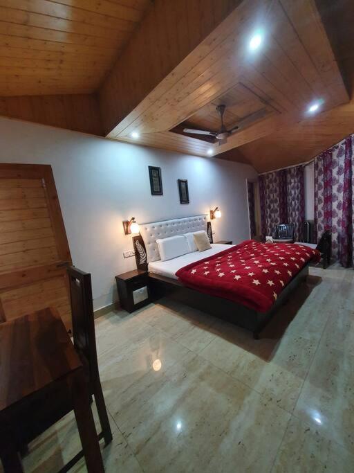 Kasauli Cascade A Cheerfull 4 Bedroom Challet المظهر الخارجي الصورة