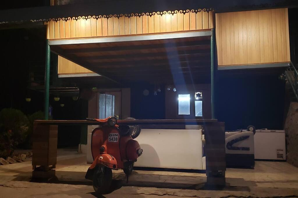 Kasauli Cascade A Cheerfull 4 Bedroom Challet المظهر الخارجي الصورة