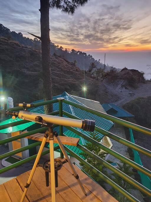 Kasauli Cascade A Cheerfull 4 Bedroom Challet المظهر الخارجي الصورة